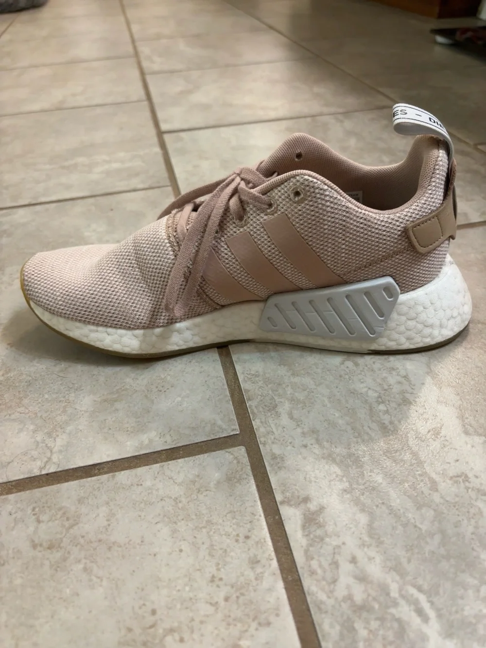 Adidas NMD_R2 Blush Pink Boost‎ Sneakers Women's Size 9 AQ0197